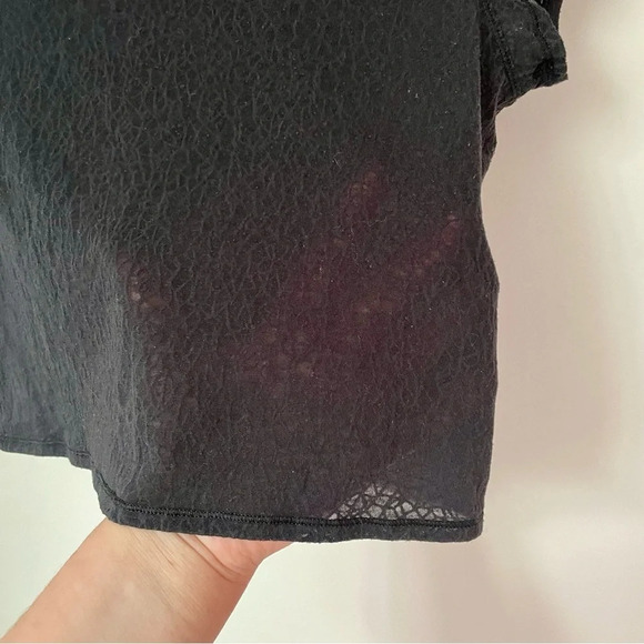 Lululemon  Cates Tee Black Sheer - Picture 4 of 5